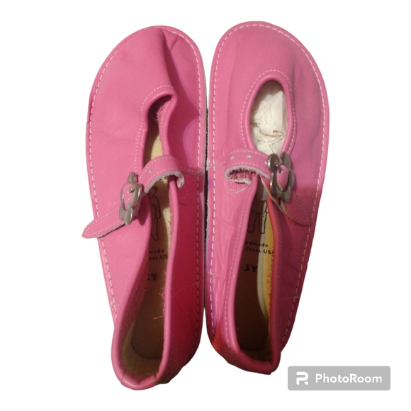 Bear Feet Mary Jane Shoes NWOT - Picture 5 of 6